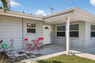 2806 Upper Tangelo Dr, Sarasota, FL 34239 - Photo 5