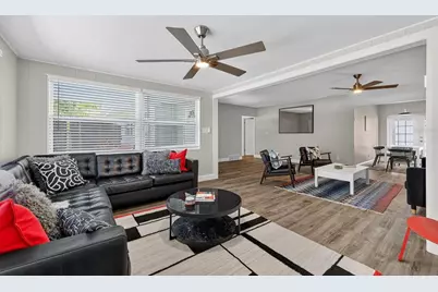 2806 Upper Tangelo Drive, Sarasota, FL 34239 - Photo 3