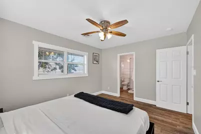 2806 Upper Tangelo Drive, Sarasota, FL 34239 - Photo 21