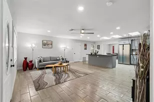 3600 38th Ave E, Bradenton, FL 34208 - Photo 9