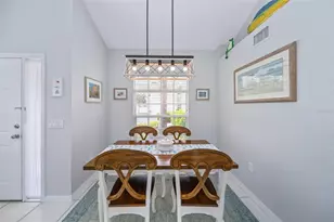 7667 Sweetbay Cir, Bradenton, FL 34203 - Photo 11