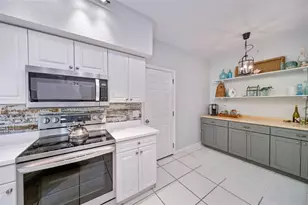7667 Sweetbay Cir, Bradenton, FL 34203 - Photo 17