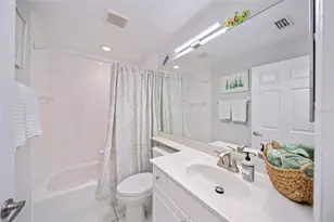 7667 Sweetbay Cir, Bradenton, FL 34203 - Photo 29