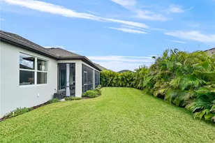 12022 Goldenrod Ave, Bradenton, FL 34212 - Photo 7