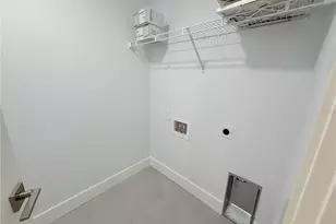 1013 3rd St W, Bradenton, FL 34205 - Photo 9