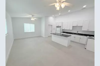 1013 3rd Street W, Bradenton, FL 34205 - Photo 5