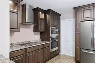 6538 Blue Water Ave, Sarasota, FL 34231 - Photo 13