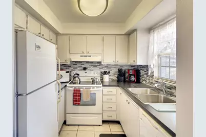 305 47th Avenue Drive W #146, Bradenton, FL 34207 - Photo 5