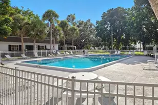 305 47th Ave Dr W, Bradenton, FL 34207 - Photo 21