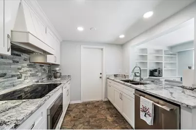 2431 Bispham Road, Sarasota, FL 34231 - Photo 9