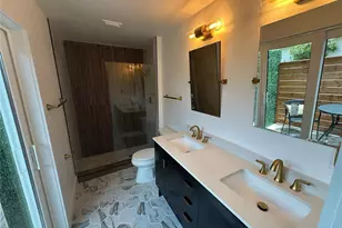 8808 44th Ave Dr W, Bradenton, FL 34210 - Photo 11