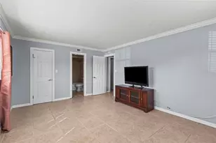 2727 75th St W, Bradenton, FL 34209 - Photo 17