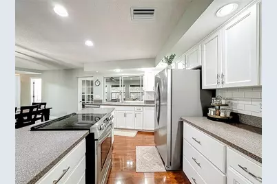 916 87th Street NW, Bradenton, FL 34209 - Photo 17