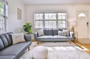 2181 Hyde Park St, Sarasota, FL 34239 - Photo 3