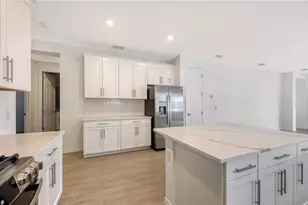 18123 Cherished Loop, Lakewood Ranch, FL 34211 - Photo 5