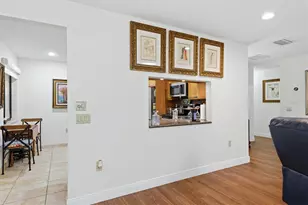 3351 Thornwood Rd, Sarasota, FL 34231 - Photo 15