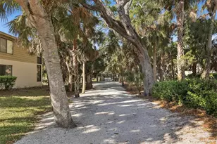 3351 Thornwood Rd, Sarasota, FL 34231 - Photo 51