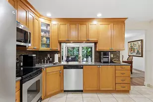 3351 Thornwood Rd, Sarasota, FL 34231 - Photo 13