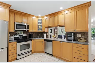 3351 Thornwood Road #3351, Sarasota, FL 34231 - Photo 9