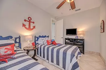 4118 5th Avenue, Holmes Beach, FL 34217 - Photo 17