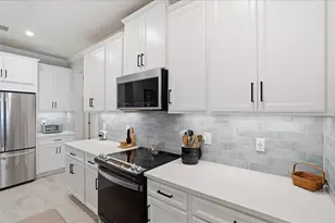 12349 Asana Ct, Venice, FL 34293 - Photo 15