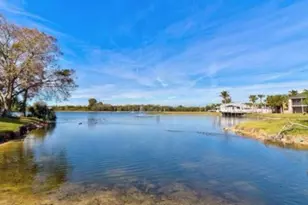 5509 Fountain Lake Cir, Bradenton, FL 34207 - Photo 9