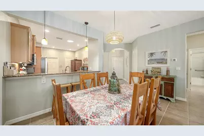 11121 Campazzo Drive, Venice, FL 34292 - Photo 9