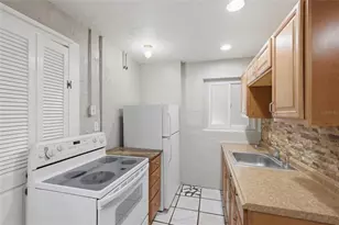 1264 18th St, Sarasota, FL 34234 - Photo 23