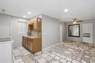 1264 18th St, Sarasota, FL 34234 - Photo 21