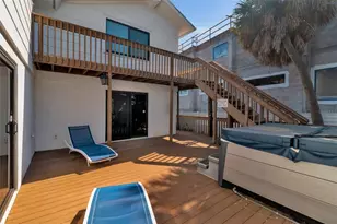 1040 Sylvan Dr, Sarasota, FL 34234 - Photo 15