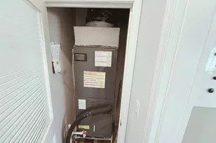 1620 Voyager Dr, Sarasota, FL 34234 - Photo 13