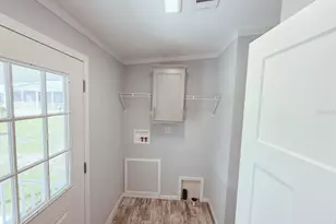 1620 Voyager Dr, Sarasota, FL 34234 - Photo 21