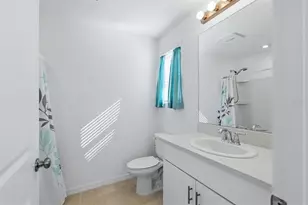 6135 Fairmont Ln, Palmetto, FL 34221 - Photo 13