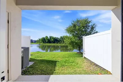 6135 Fairmont Lane, Palmetto, FL 34221 - Photo 9