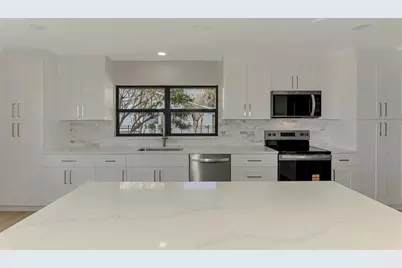1822 Riverside Drive E, Bradenton, FL 34208 - Photo 15