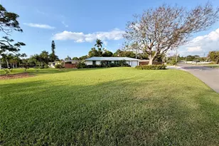 4620 7th Ave W, Bradenton, FL 34209 - Photo 5