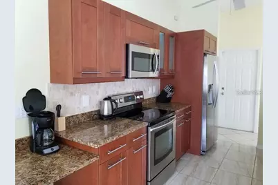 3857 Kingston Boulevard, Sarasota, FL 34238 - Photo 9