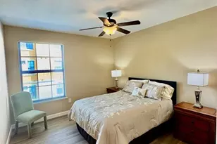 8341 38th St Cir E, Sarasota, FL 34243 - Photo 9