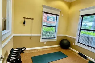 8341 38th St Cir E, Sarasota, FL 34243 - Photo 21