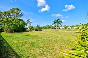 7857 Wilton Crescent Cir, University Park, FL 34201 - Photo 57