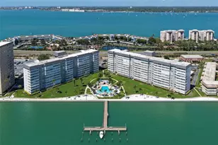 5130 Brittany Dr S, Saint Petersburg, FL 33715 - Photo 25