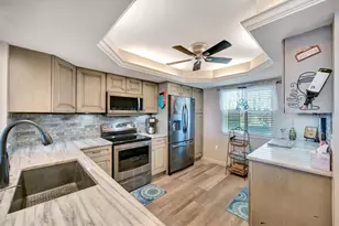 9604 Cortez Rd W, Bradenton, FL 34210 - Photo 13