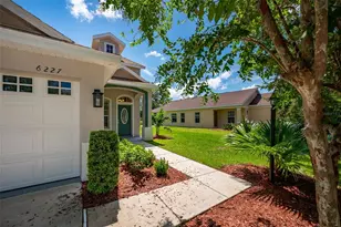 6227 Blue Runner Ct, Lakewood Ranch, FL 34202 - Photo 7
