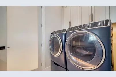 5930 Briarwood Avenue, Sarasota, FL 34231 - Photo 25