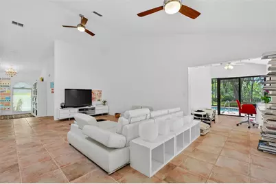 4750 Tivoli Avenue, Sarasota, FL 34235 - Photo 11