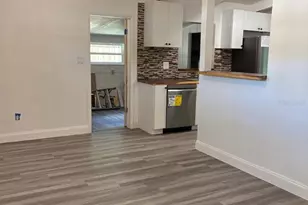 1337 NE 31st Pl, Gainesville, FL 32609 - Photo 3