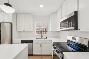 2107 8th Ave E, Bradenton, FL 34208 - Photo 5