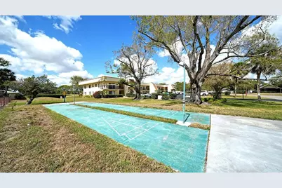 7880 Palm Aire Lane #203, Sarasota, FL 34243 - Photo 17