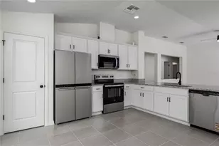 10468 Wet Marsh Cv, Parrish, FL 34219 - Photo 3