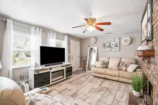 4922 18th St E, Bradenton, FL 34203 - Photo 3